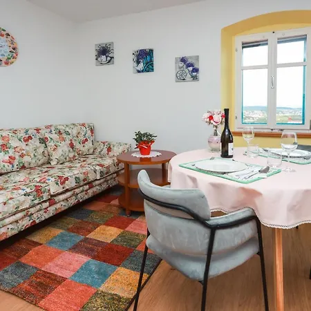 Nad Voltun Apartman *