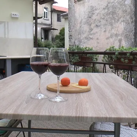 Nad Voltun Apartment