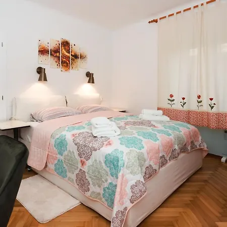 Nad Voltun Apartman Kastav